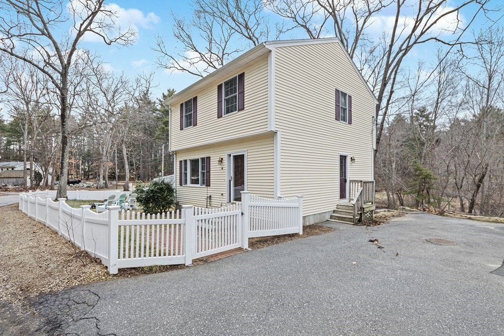89 Leland Road Norfolk, MA 02056 - Photo 3 of 25 Gallery Image 3