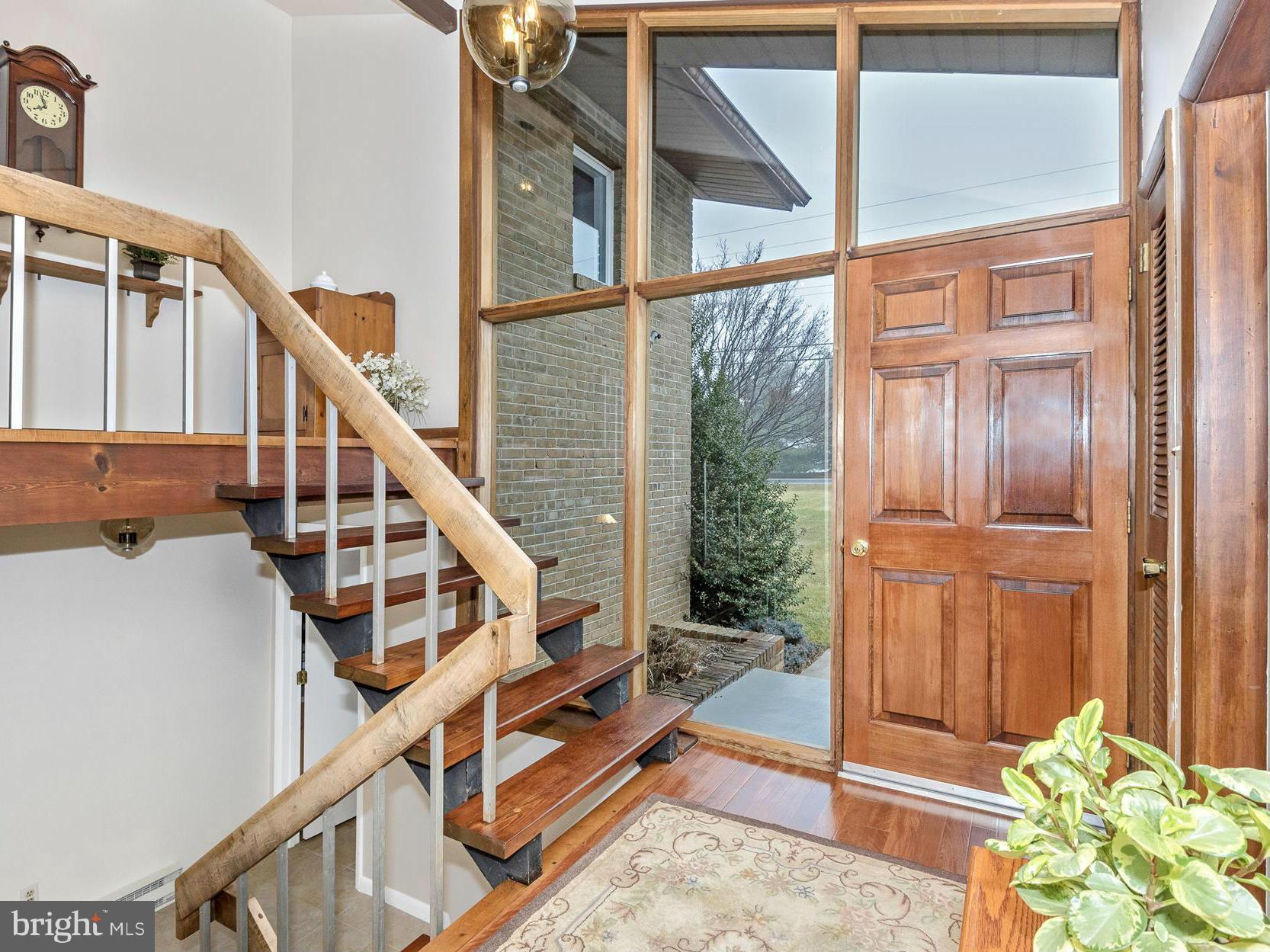 13250 Penn Shop Road Mount Airy, MD 21771 - Photo 4 of 30 Bright and Open Foyer