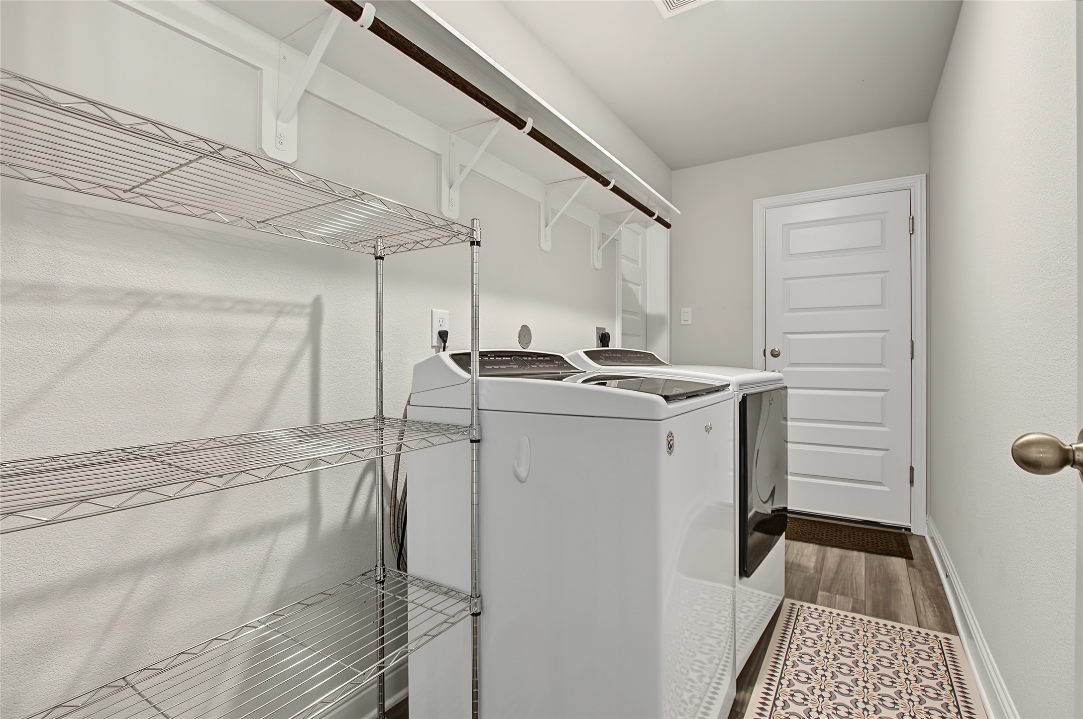 10 Gemstone Court Angleton, TX 77515 - Photo 24 of 26 Gallery Image 24