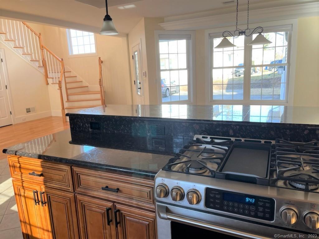 462 Main Street Cromwell, CT 06416 - Photo 8 of 40