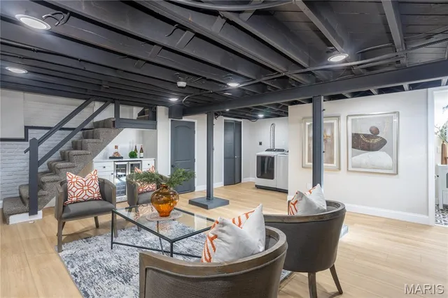 $359,000 | 6715 Chamberlain Avenue, St. Louis, MO 63130