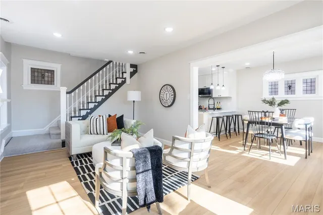 $359,000 | 6715 Chamberlain Avenue, St. Louis, MO 63130