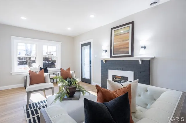 $359,000 | 6715 Chamberlain Avenue, St. Louis, MO 63130