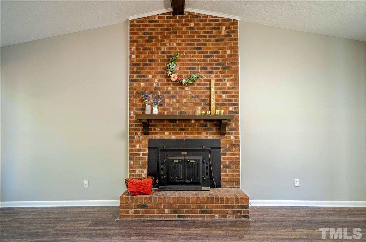 516 Merrie Road Raleigh, NC 27606 - Photo 3 of 29 a view of hall way with furniture