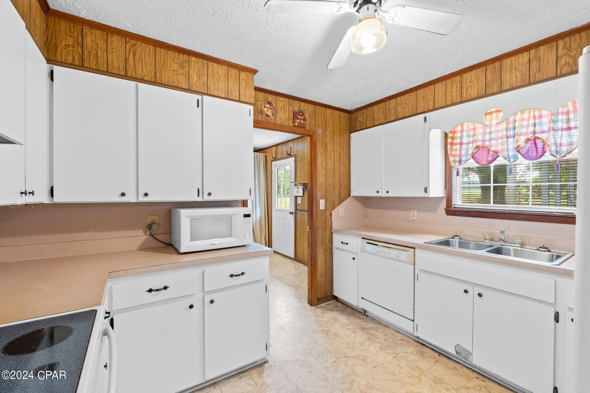 877 Clayton Road Chipley, FL 32428 - Photo 16 of 50