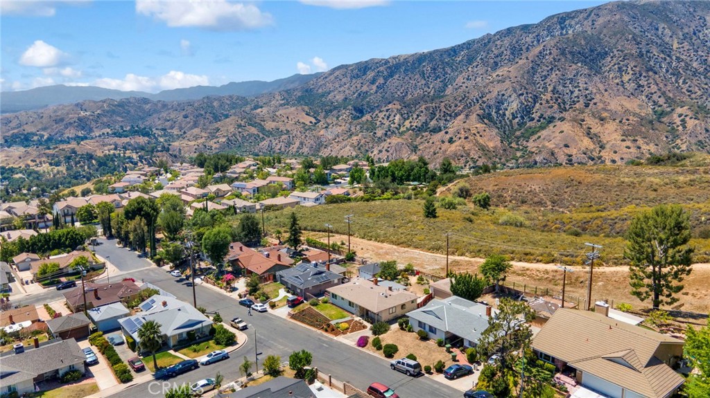 7217 Lonzo Street Tujunga, CA 91042 - Photo 25 of 29