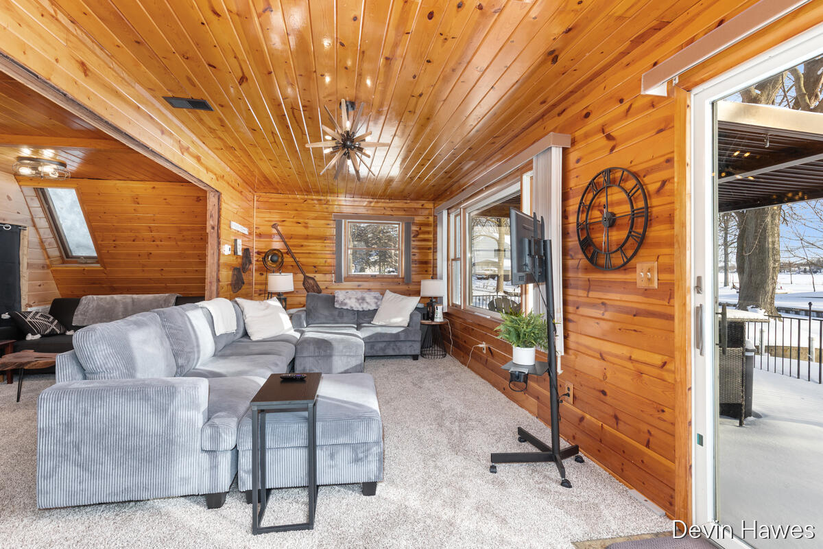 259 Ivason Drive Stanton, MI 48888 - Photo 7 of 30 259-Ivason_003