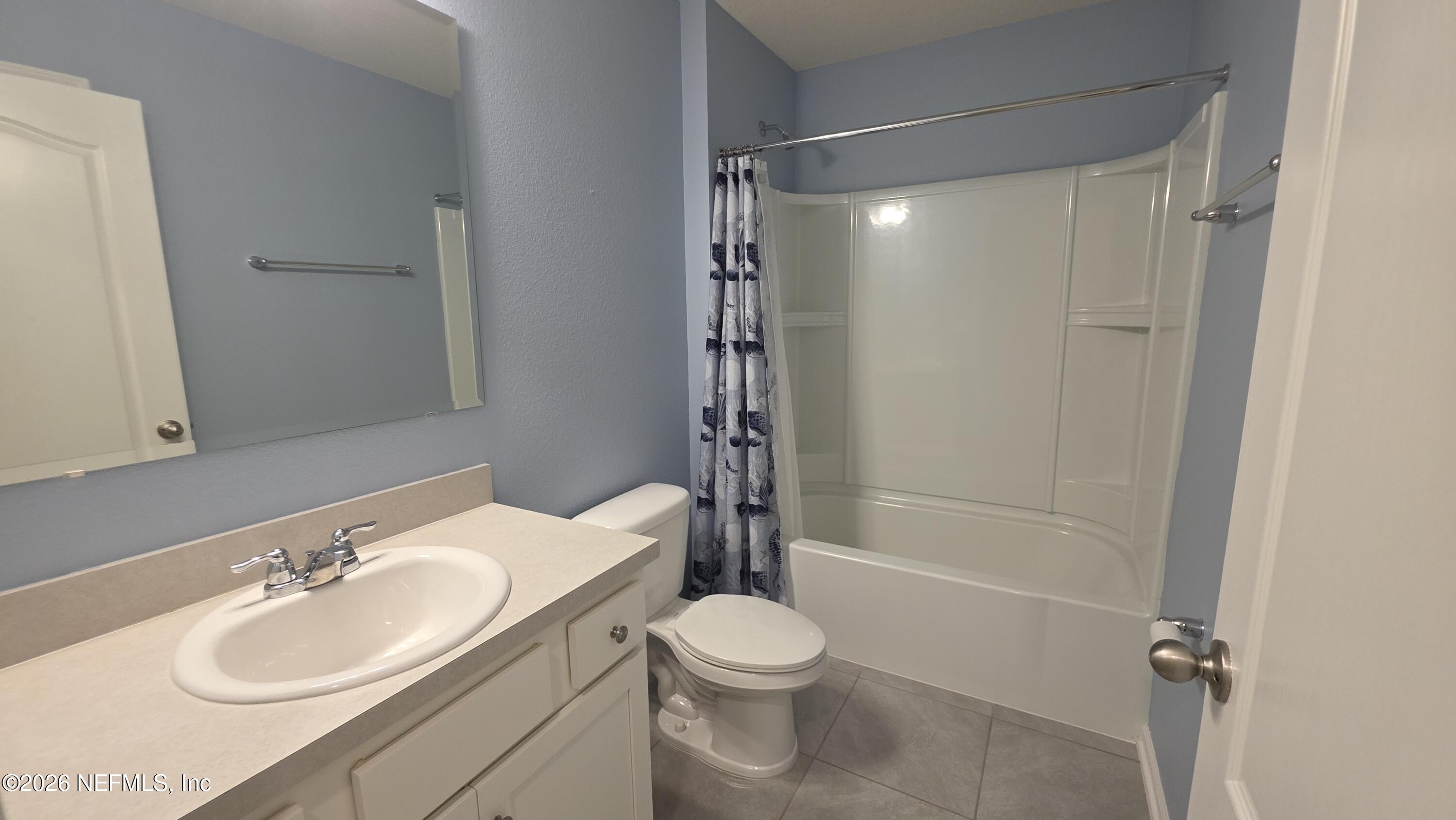 70 Oakleaf Way Palm Coast, FL 32137 - Photo 20 of 31 bathroom