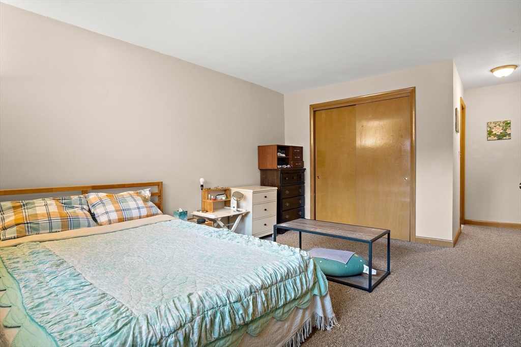 45 Jacqueline Road, Unit 9 Waltham, MA 02452 - Photo 12 of 32