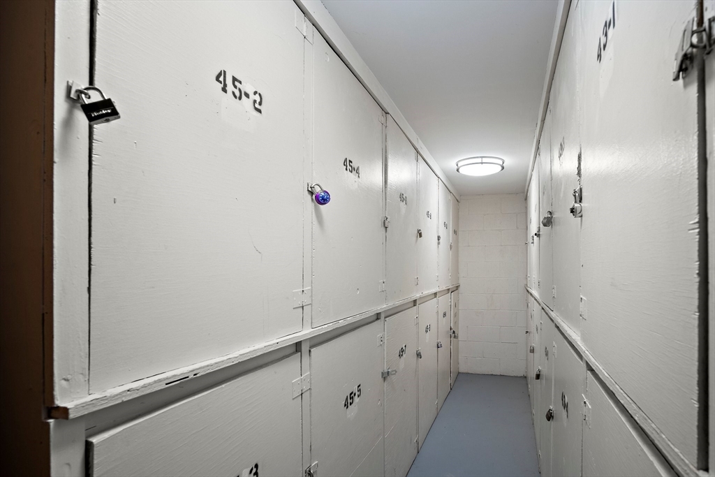 45 Jacqueline Road, Unit 9 Waltham, MA 02452 - Photo 18 of 32