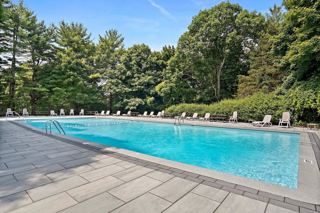 45 Jacqueline Road, Unit 9 Waltham, MA 02452 - Photo 20 of 32