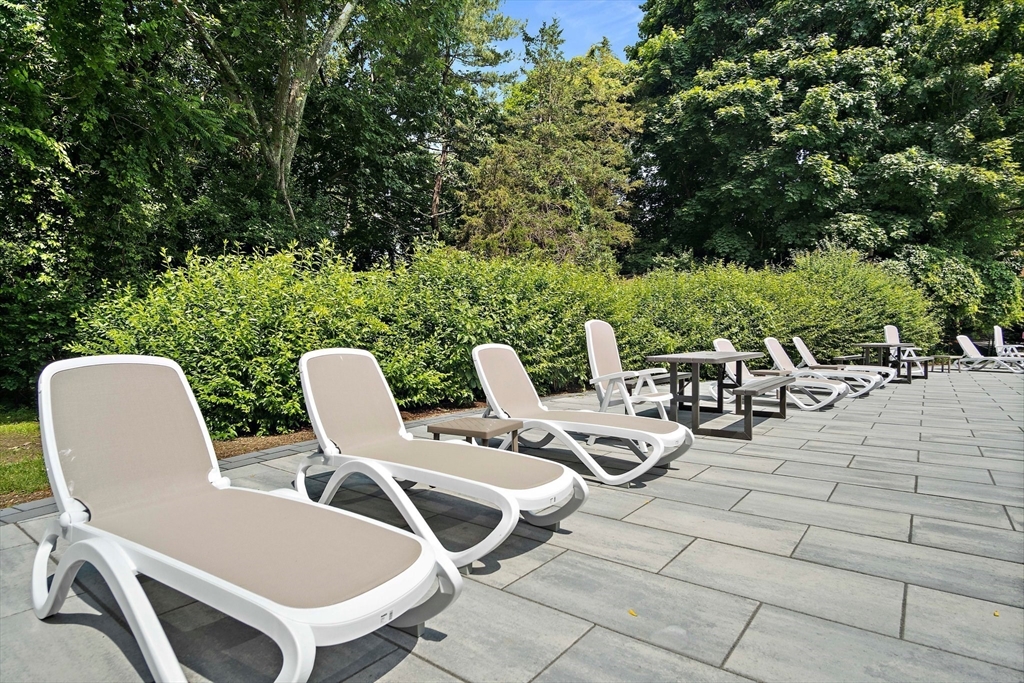 45 Jacqueline Road, Unit 9 Waltham, MA 02452 - Photo 23 of 32