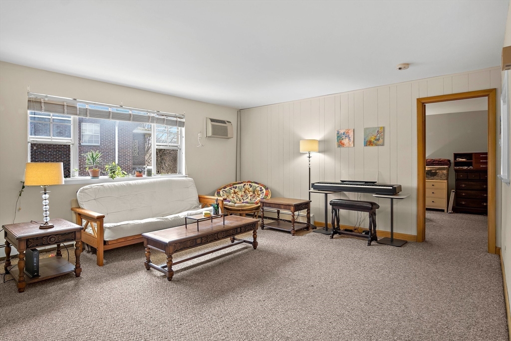 45 Jacqueline Road, Unit 9 Waltham, MA 02452 - Photo 4 of 32