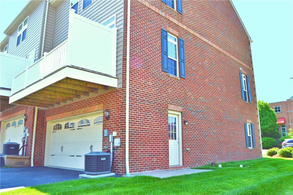2001 Village Run Road Wexford, PA 15090 - Photo 21 of 25 Side door from garage.