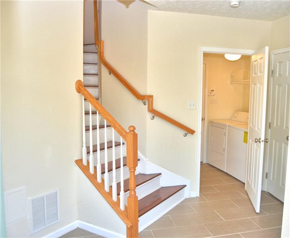 2001 Village Run Road Wexford, PA 15090 - Photo 4 of 25 Stairs to main level.
