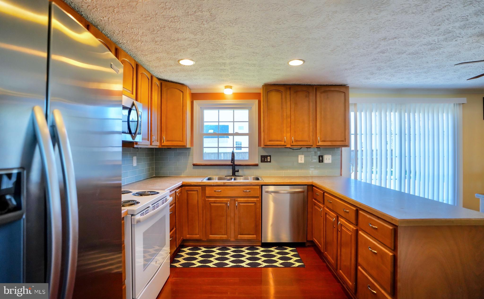8721 Weems Road Manassas, VA 20110 - Photo 11 of 38 Gallery Image 11