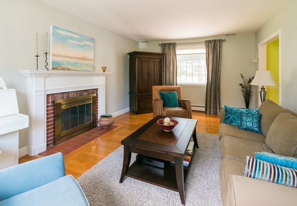 49 Sunset Hill Road Boston, MA 02132 - Photo 10 of 19 Gallery Image 10