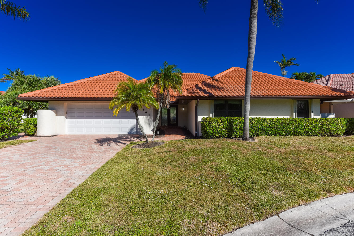 1469 Va Privada Jupiter FL-large-009-002