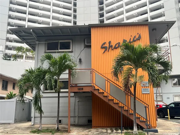 $1,750 | 1839 Kaioʻo Drive, Unit 11, Honolulu, HI 96815