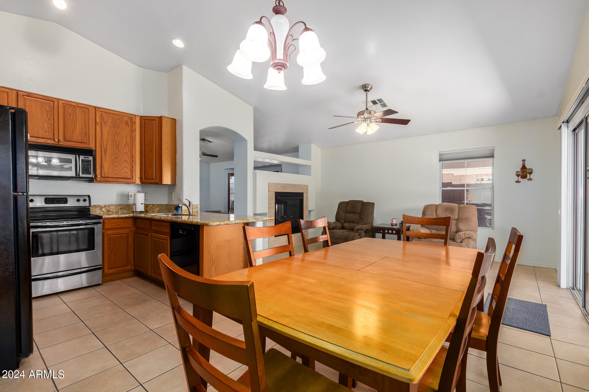 1629 North Seton Mesa, AZ 85205 - Photo 8 of 22 10 - Seton