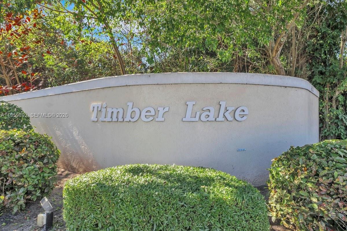280 Timber Lake Circle, Unit 201 Naples, FL 34104 - Photo 29 of 34