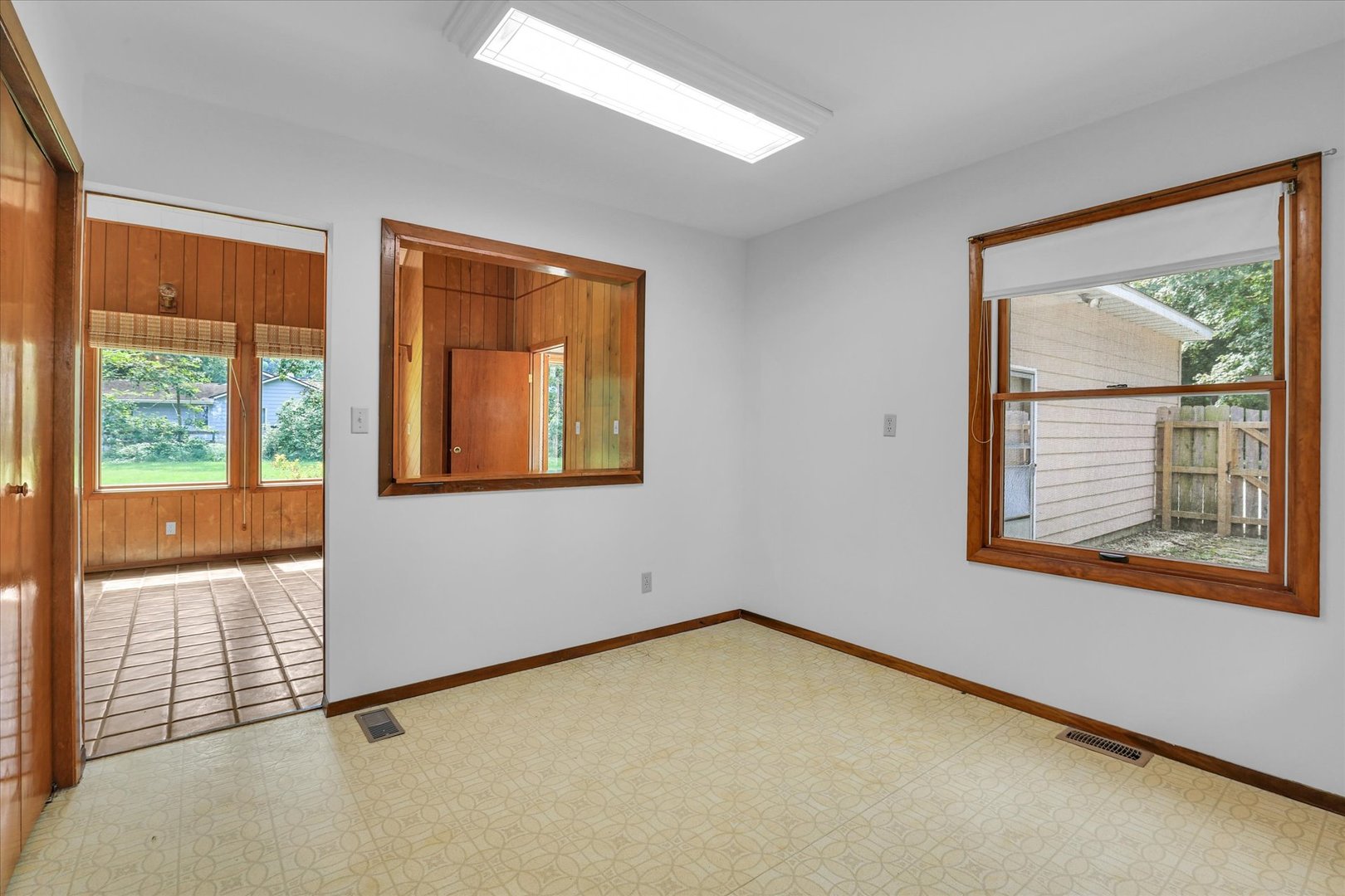 3514 North High Cross Road Urbana, IL 61802 - Photo 21 of 49 Gallery Image 21
