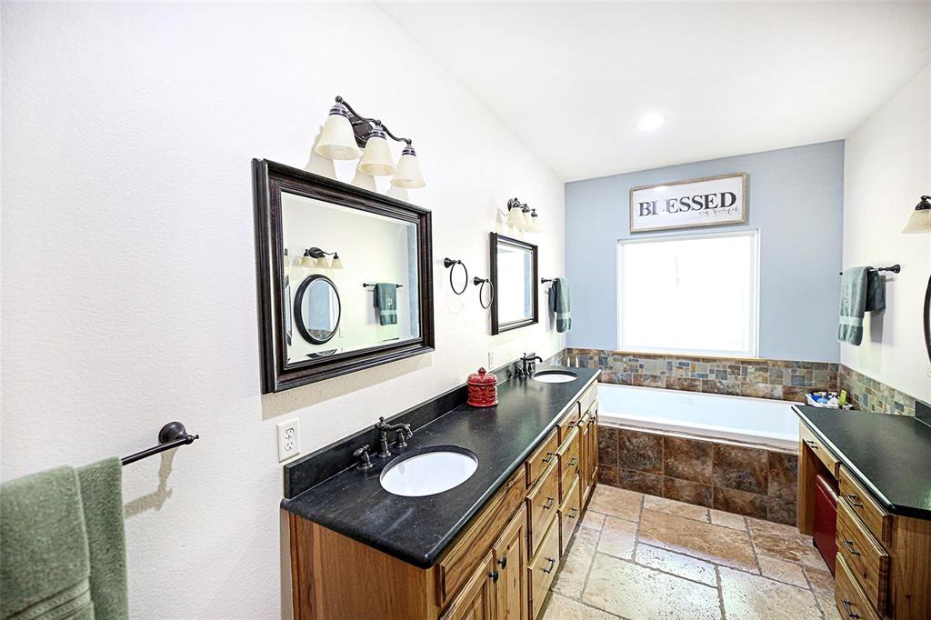 778 Keys Landing Bowie, TX 76230 - Photo 16 of 39