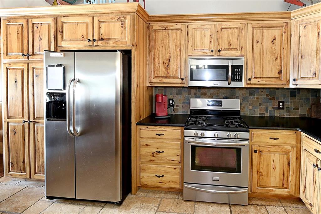 778 Keys Landing Bowie, TX 76230 - Photo 8 of 39