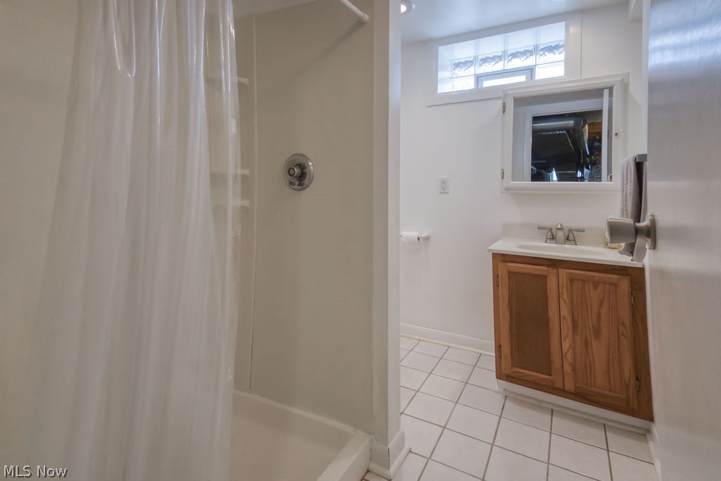 5372 Huron Road Lyndhurst, OH 44124 - Photo 26 of 42 Gallery Image 26