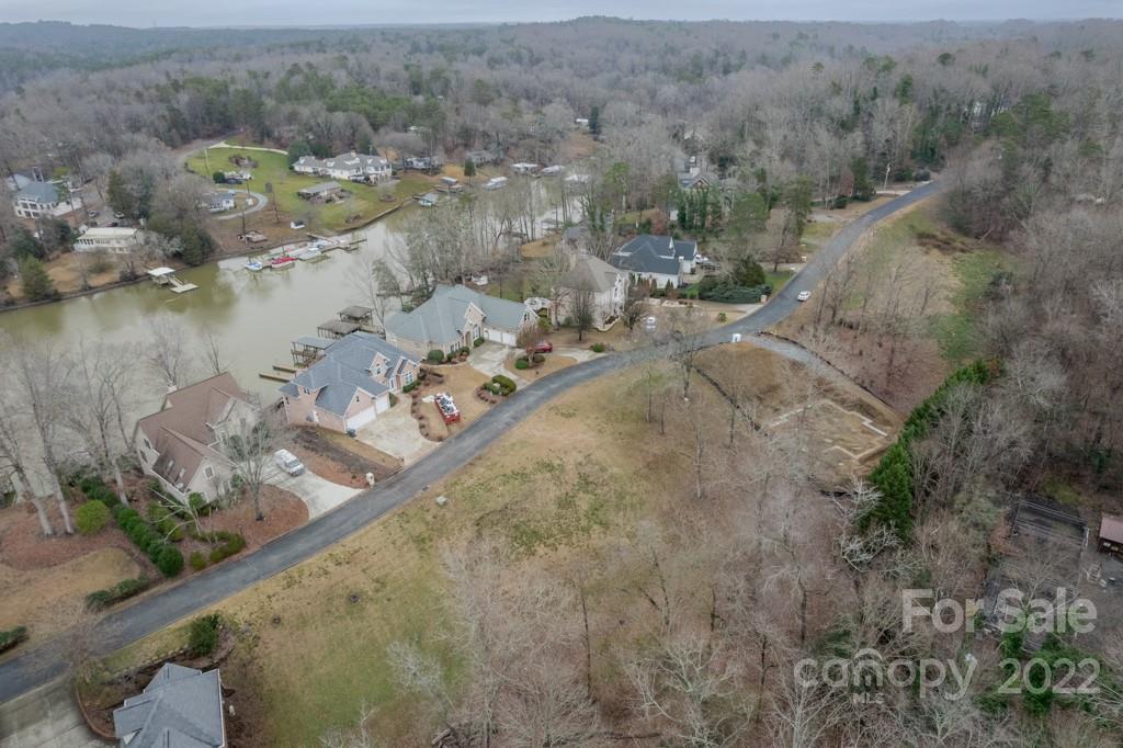 14007 Point Lookout Road Charlotte, NC 28278 - Photo 9 of 19 an aerial view of a house with a yard