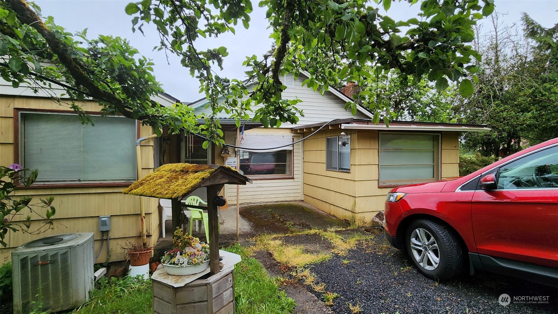 229 Rogers Road Chehalis, WA 98532 - Photo 13 of 21 a front view of a house with garden