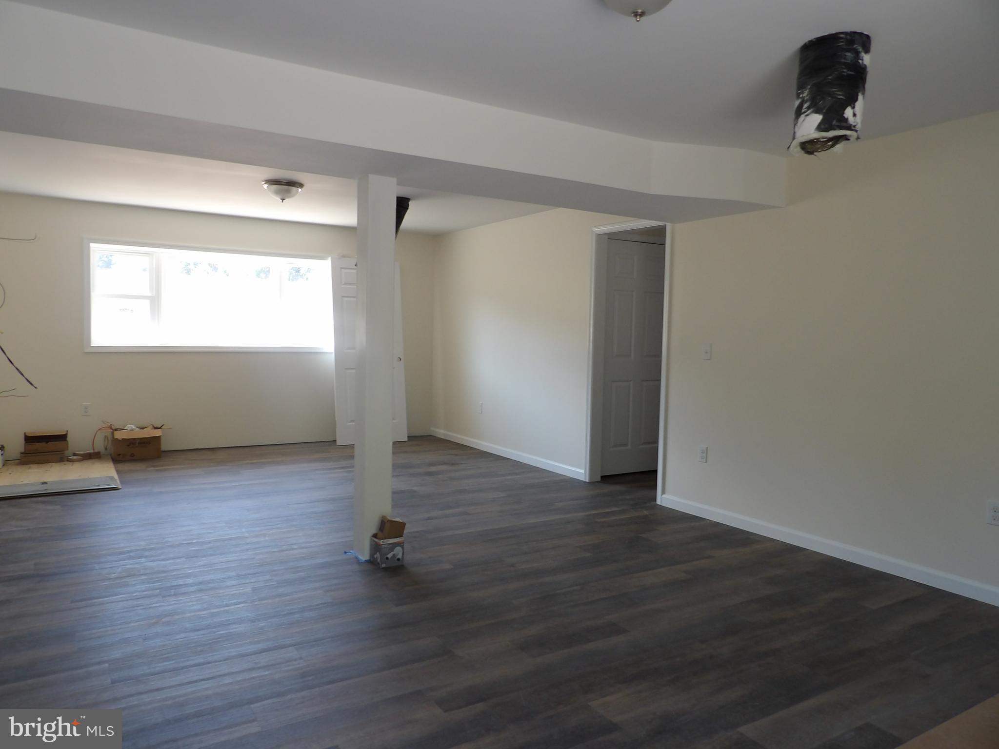 27 Long Stretch Road Pine Grove, PA 17963 - Photo 14 of 34 Family room