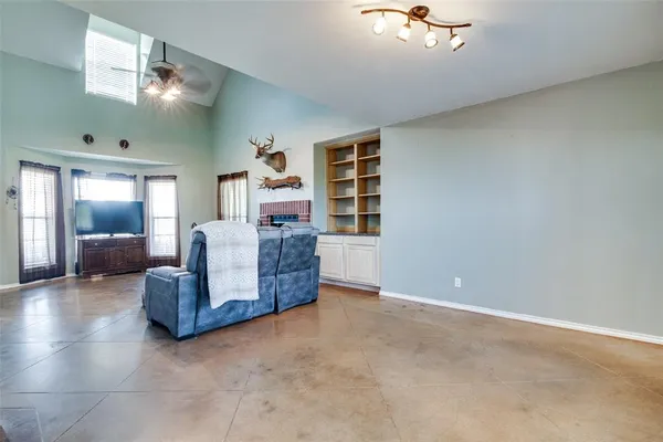 $669,000 | 1482 Farm To Market Road 667, Purdon, TX 76679