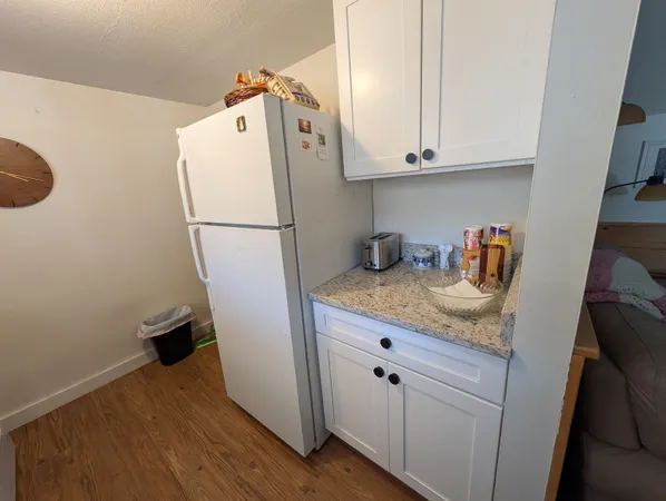 $1,495 | 73 A Highland Street, Plymouth, NH 03264