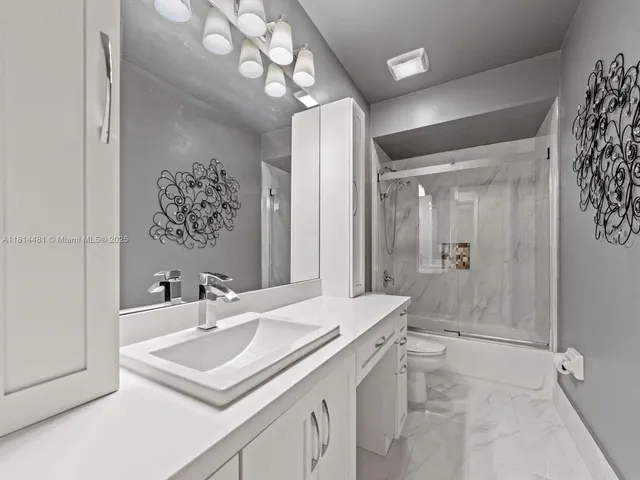 $599,000 | 19847 Northwest 86th Avenue, Hialeah, FL 33015