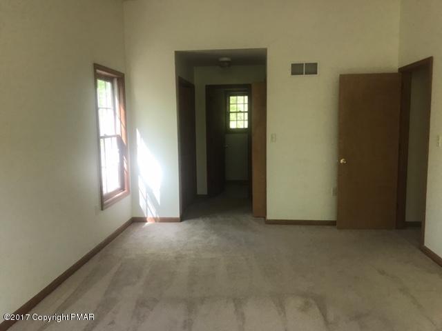 785 Dancing Ridge Road East Stroudsburg, PA 18302 - Photo 6 of 14 IMG_7896