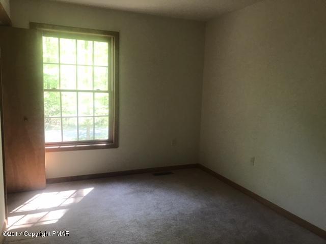 785 Dancing Ridge Road East Stroudsburg, PA 18302 - Photo 7 of 14 IMG_7897