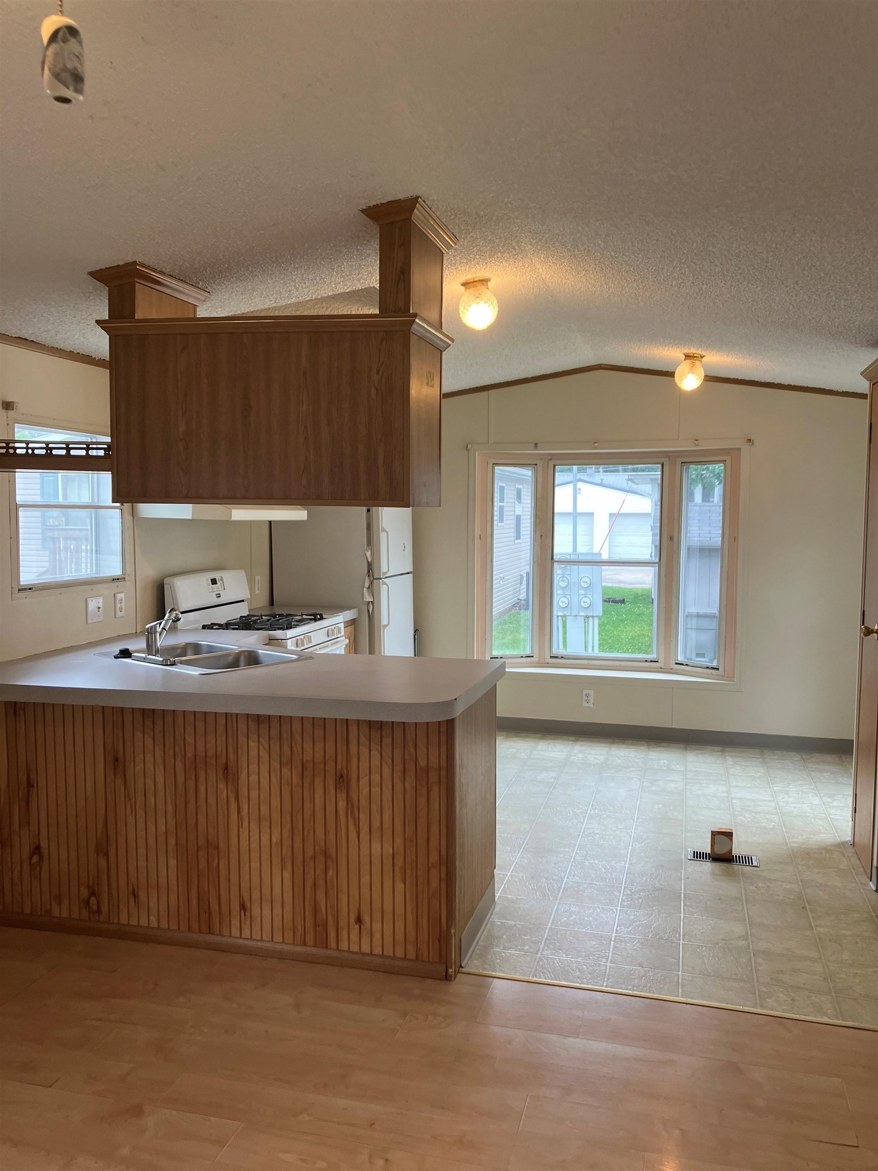 2120 South Riverside Drive, Unit 4 Beloit, WI 53511 - Photo 9 of 12