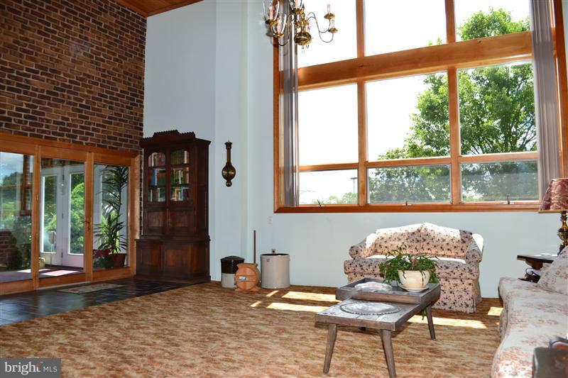 15020 Hicksville Road Clear Spring, MD 21722 - Photo 3 of 30 GREAT ROOM