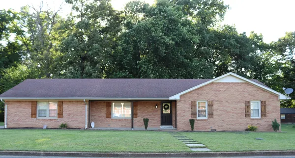 $245,000 | 1006 Dogwood Lane, Fulton, KY 42041