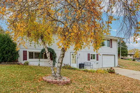 $270,000 | 1526 Manor Drive, Janesville, WI 53548