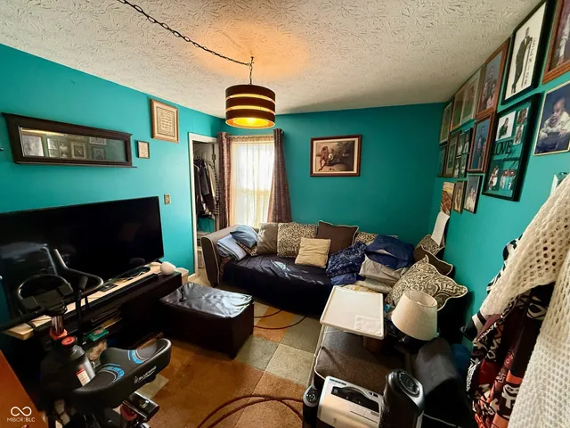 $236,000 | 2843 Wortham Way, Indianapolis, IN 46268