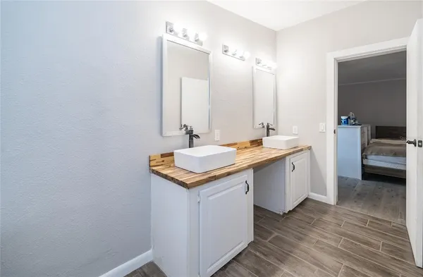 $3,500 | 8540 Boyt Road, Zephyrhills, FL 33540