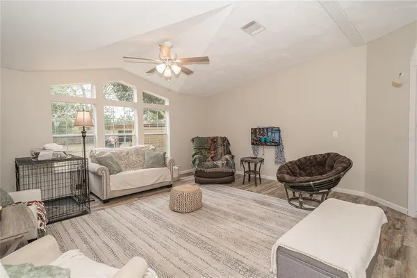 $3,500 | 8540 Boyt Road, Zephyrhills, FL 33540