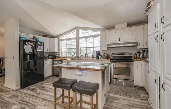 $3,500 | 8540 Boyt Road, Zephyrhills, FL 33540