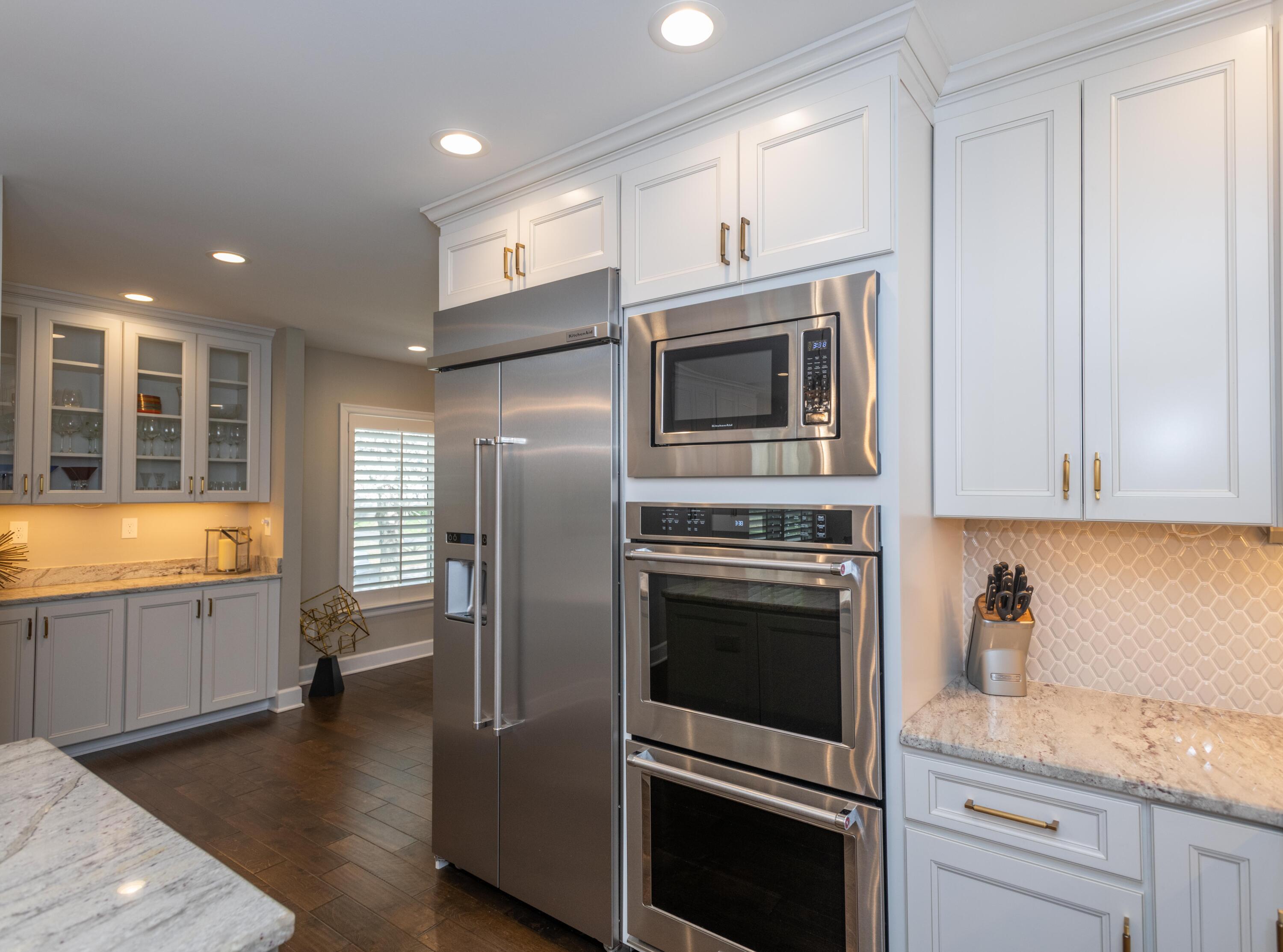300 Garden Road Lexington, KY 40502 - Photo 9 of 29 GardenRoad300-23