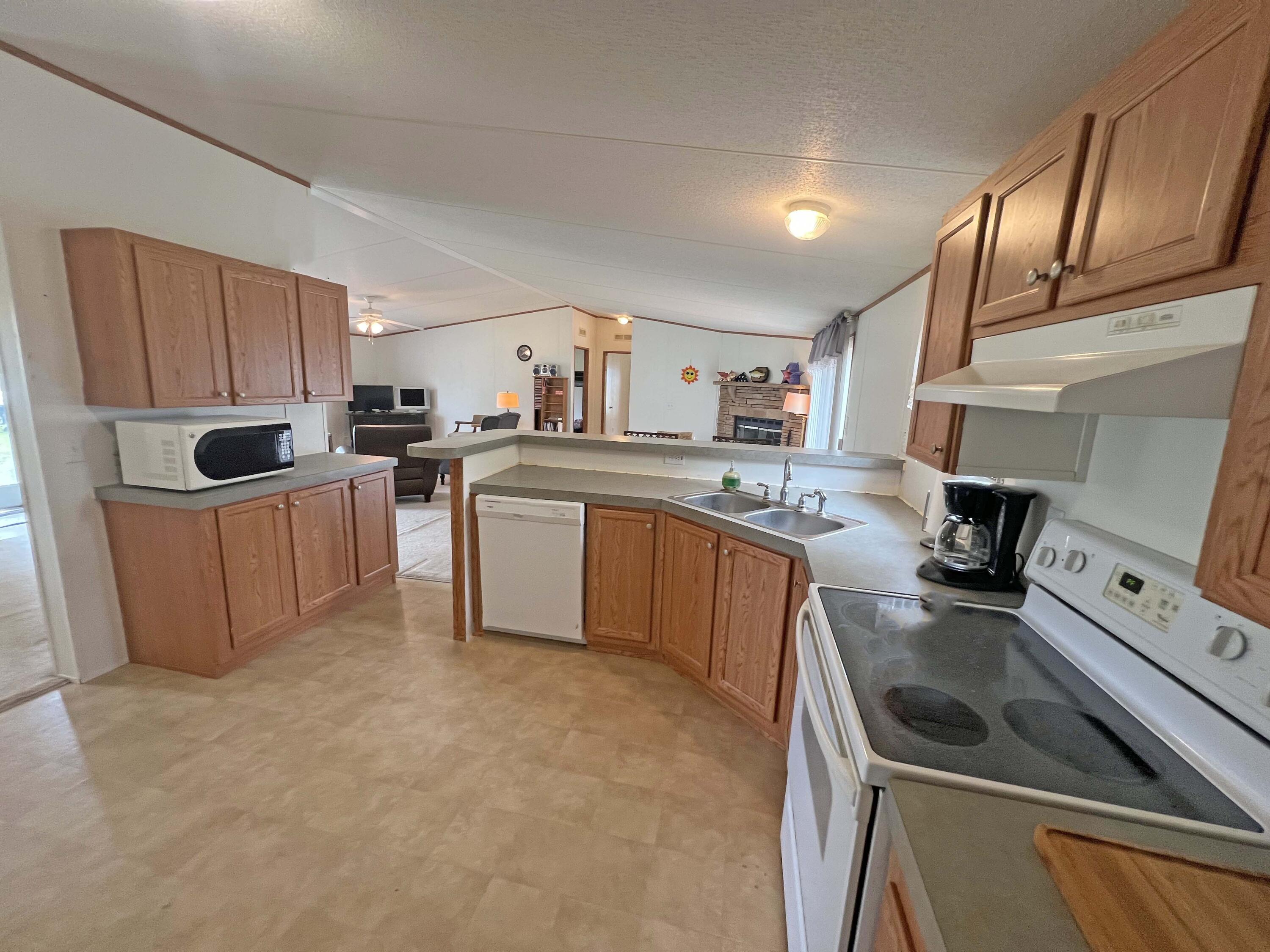 1156 West A. Gamble Road Manning, SC 29102 - Photo 27 of 51 28