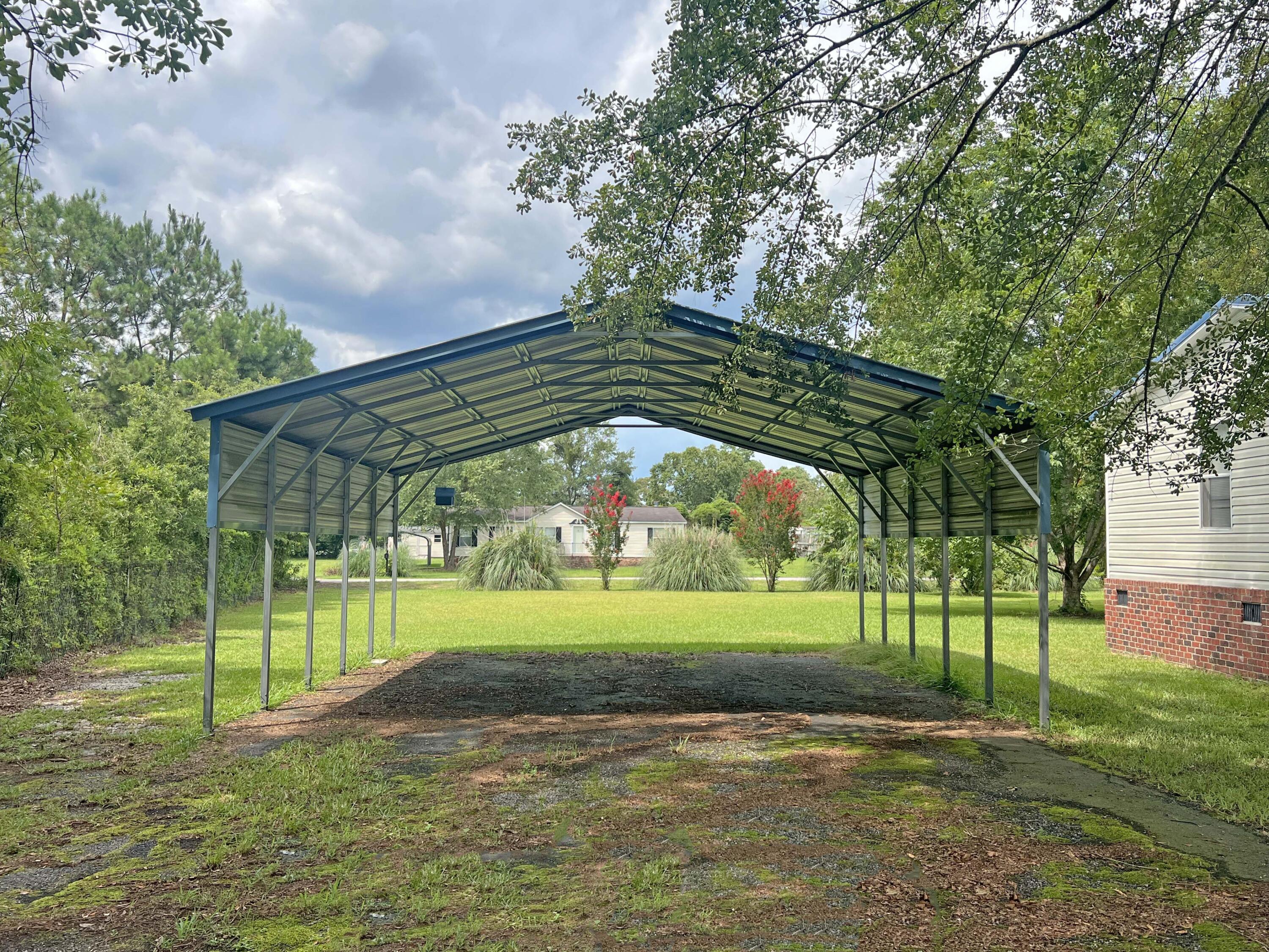 1156 West A. Gamble Road Manning, SC 29102 - Photo 3 of 51 3