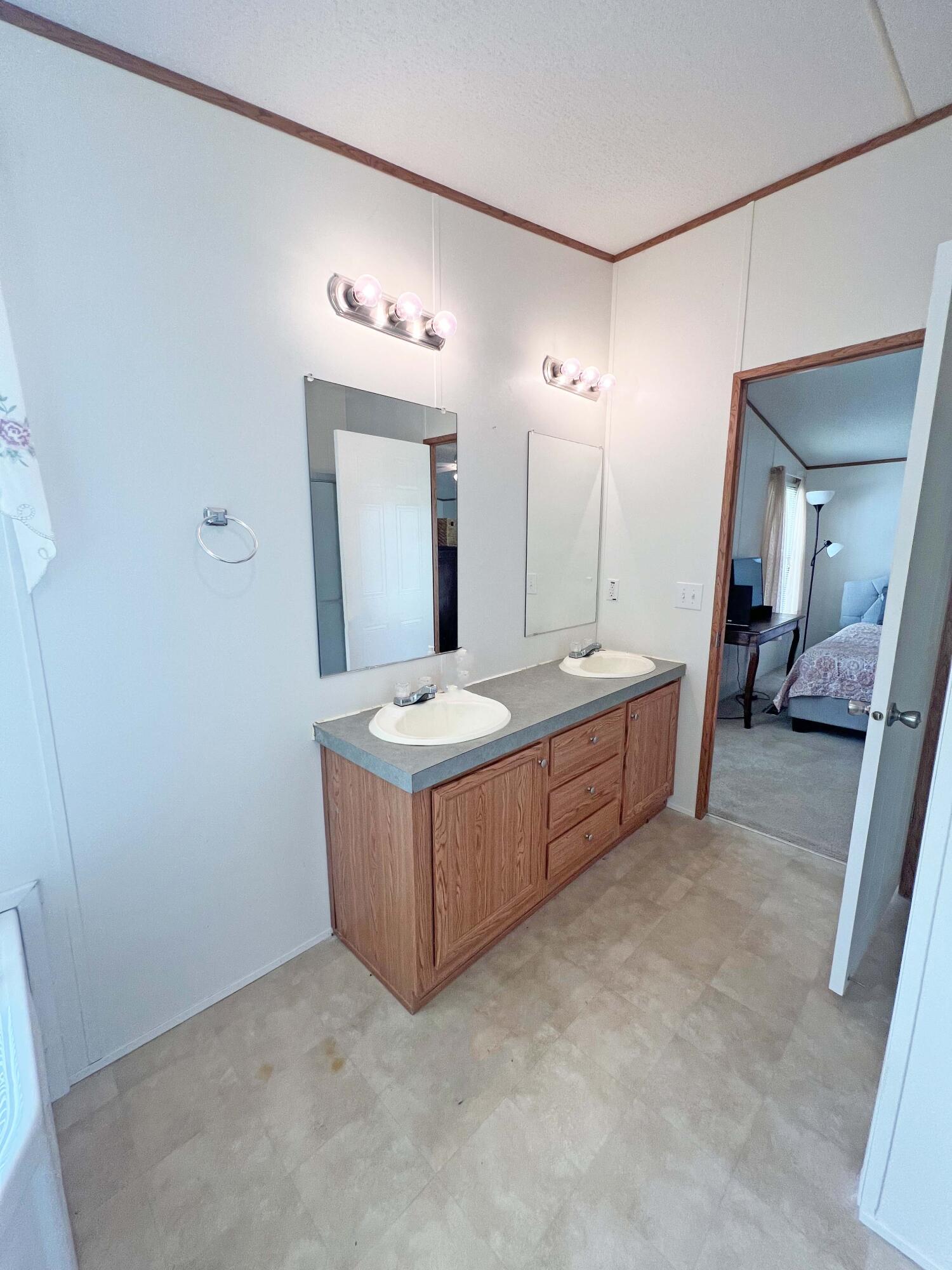 1156 West A. Gamble Road Manning, SC 29102 - Photo 35 of 51 37