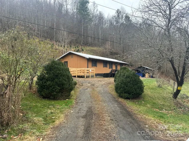 $75,000 | 321 Raccoon Branch Rd Green Mountain, Green Mountain, NC 28740